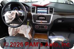 Vehicle photo 12