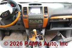 Vehicle photo 12