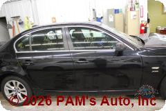 Vehicle photo 3