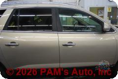 Vehicle photo 3