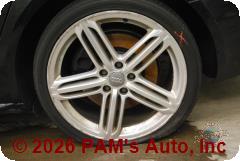 Vehicle photo 7
