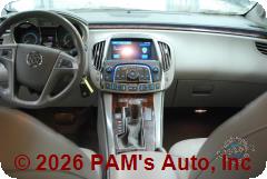 Vehicle photo 12