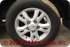 Vehicle photo 7