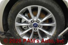Vehicle photo 7