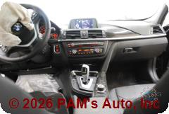 Vehicle photo 12