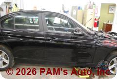 Vehicle photo 3
