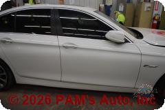 Vehicle photo 3
