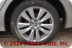 Vehicle photo 7