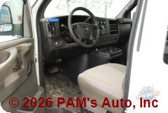 Vehicle photo 8