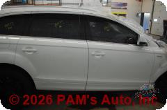 Vehicle photo 3