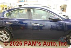Vehicle photo 3
