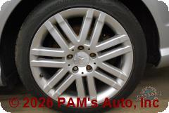 Vehicle photo 9
