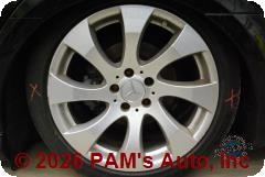 Vehicle photo 9