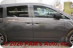 Vehicle photo 3