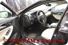 Vehicle photo 8