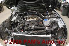 Vehicle photo 13