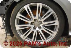 Vehicle photo 7