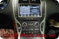 Vehicle photo 11