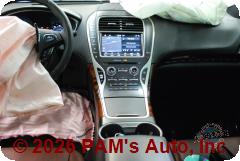 Vehicle photo 12