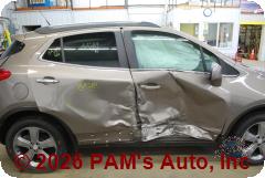 Vehicle photo 3