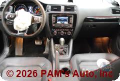 Vehicle photo 12