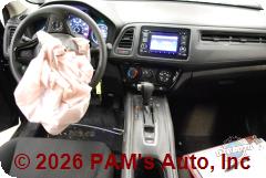 Vehicle photo 14