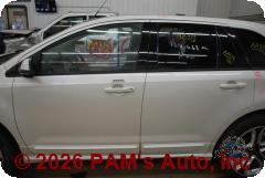 Vehicle photo 7
