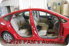 Vehicle photo 3