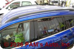 Vehicle photo 8