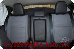 Vehicle photo 11