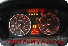 Vehicle photo 12