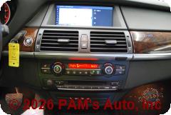 Vehicle photo 13