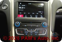 Vehicle photo 14