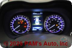 Vehicle photo 12