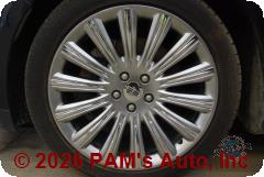 Vehicle photo 9