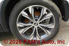 Vehicle photo 9