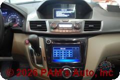 Vehicle photo 13