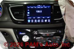 Vehicle photo 13