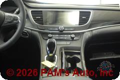 Vehicle photo 14
