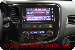 Vehicle photo 13