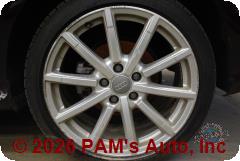 Vehicle photo 9
