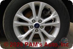 Vehicle photo 9