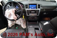 Vehicle photo 14