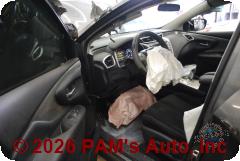 Vehicle photo 10