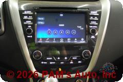 Vehicle photo 13