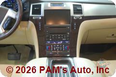 Vehicle photo 14