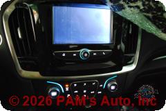 Vehicle photo 13