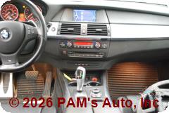 Vehicle photo 14
