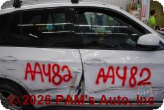 Vehicle photo 3