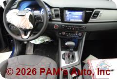 Vehicle photo 14
